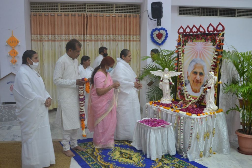 Indore OSB - दादी जानकी जी के प्रथम पुण्य स्मृति दिवस के अवसर श्रद्धांजलि कार्यक्रम-Tributes Paid to Dadi Janki on Her 1st Ascension Anniversary